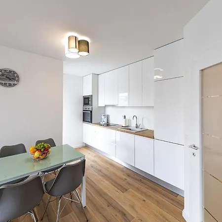 Appartement 1 Bedroom Amazing In Okrug Gornji Trogir