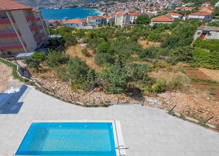 Beautiful In Okrug Gornji * Trogir